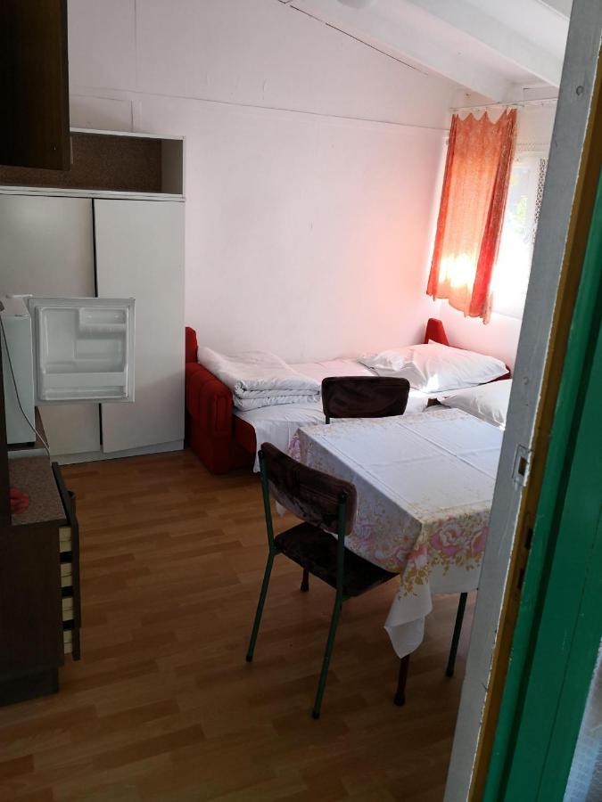 Domki Letniskowe Delfin Mrzeżyno Exterior foto